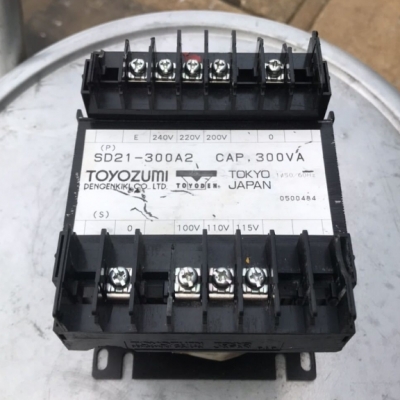日本  TOYOSUMI   丰澄电源   LD42-300E 变压器